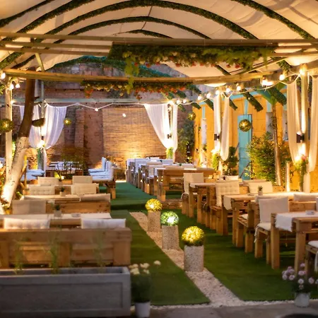 Bob Marley & 住宿加早餐酒店 地拉那