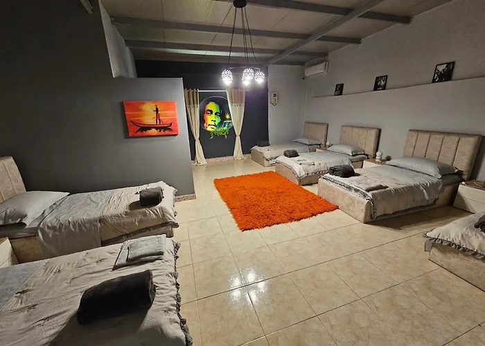 Bed & Breakfast Bob Marley & Tirana