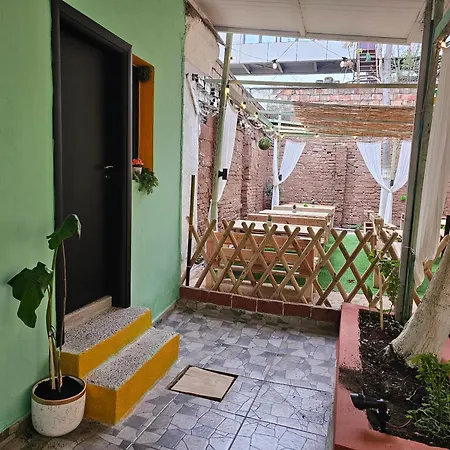 Bed & Breakfast Bob Marley & *